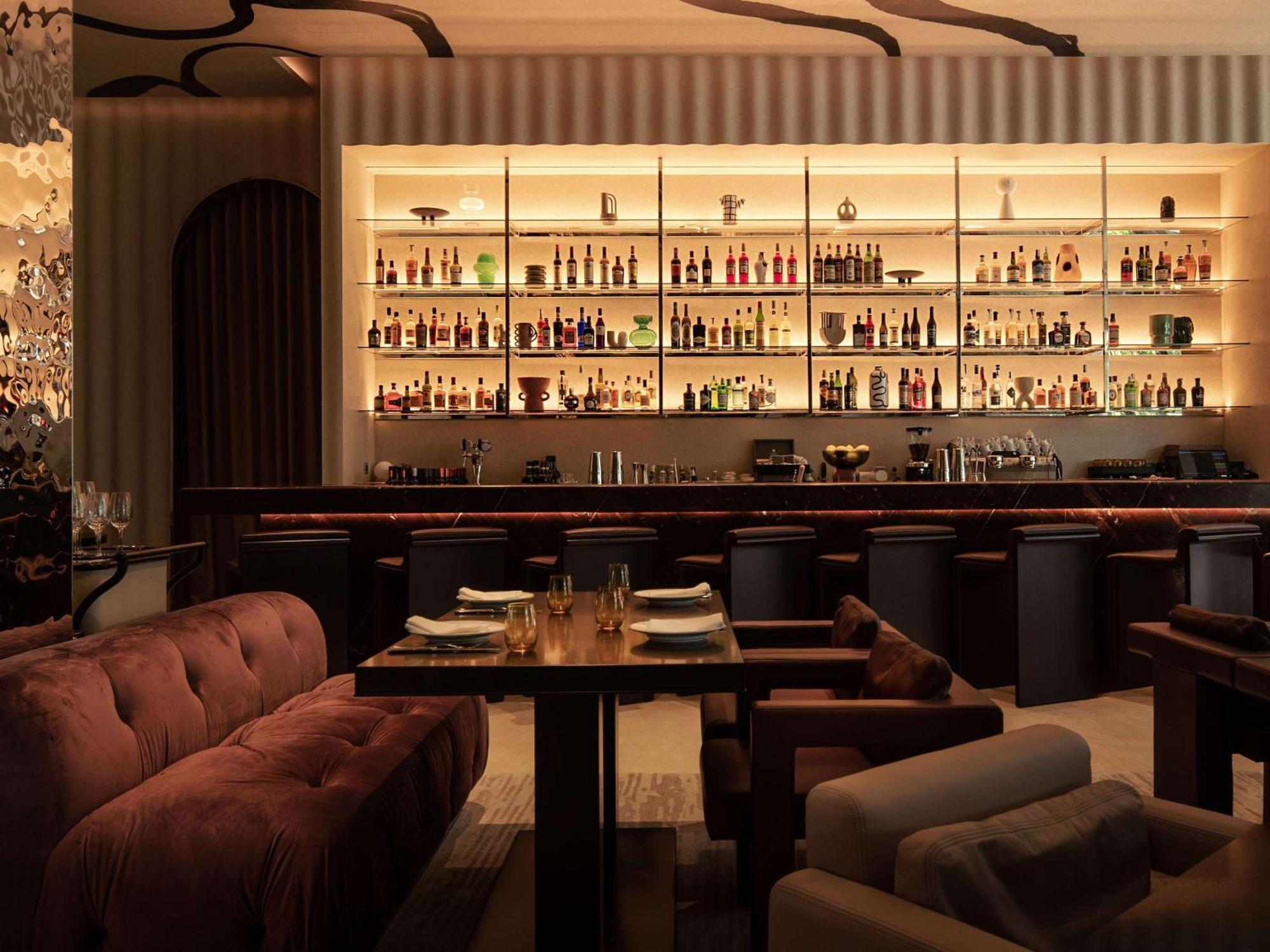 Mondrian Singapore Duxton Exterior photo The bar at the restaurant
